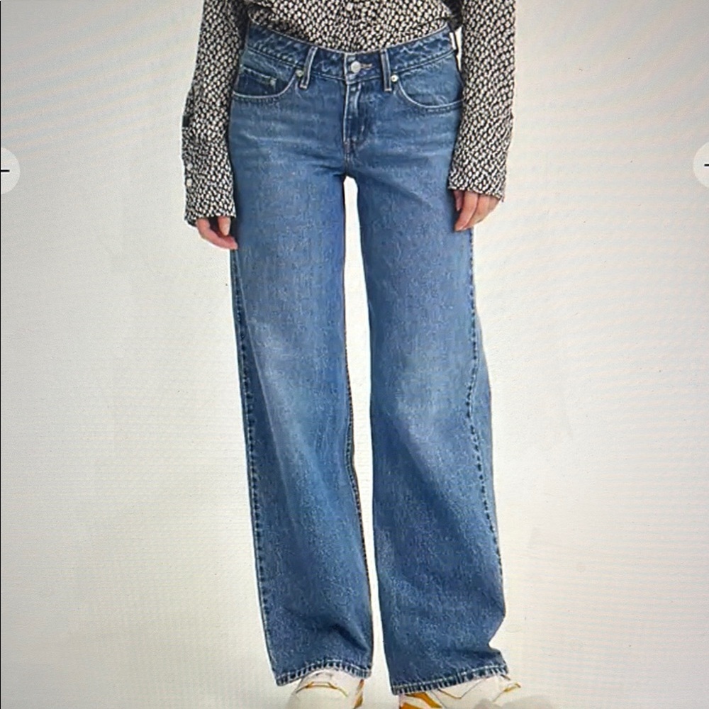 Levi’s Low Loose jeans size 29